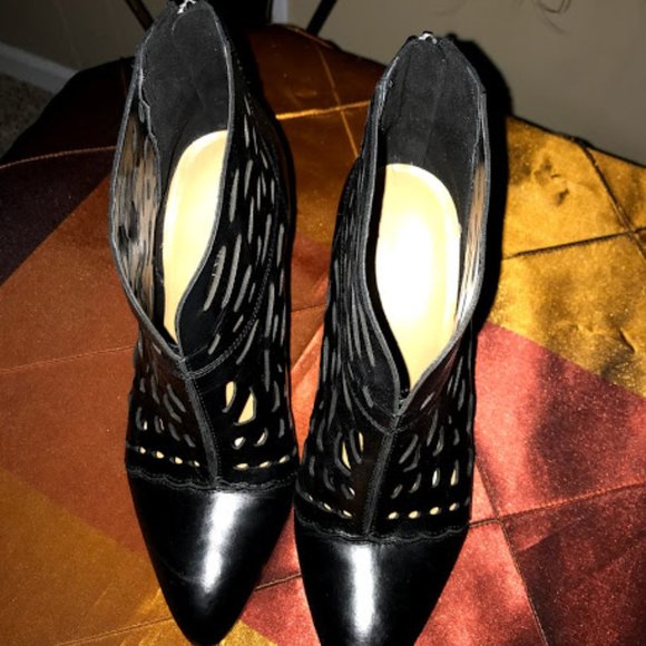 NINE WEST Black Cage Heels - Picture 5 of 7